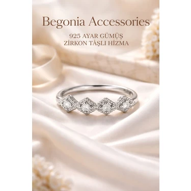 Begonia Accessories 925 Ayar Gümüş Karo Kesim Figürlü Zirkon Taşlı Halka Hızma – Unisex Minimal