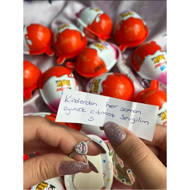 Errose Içersinden Ciddi Ilişki Trend Yüzük Çıkan Kinder Joy